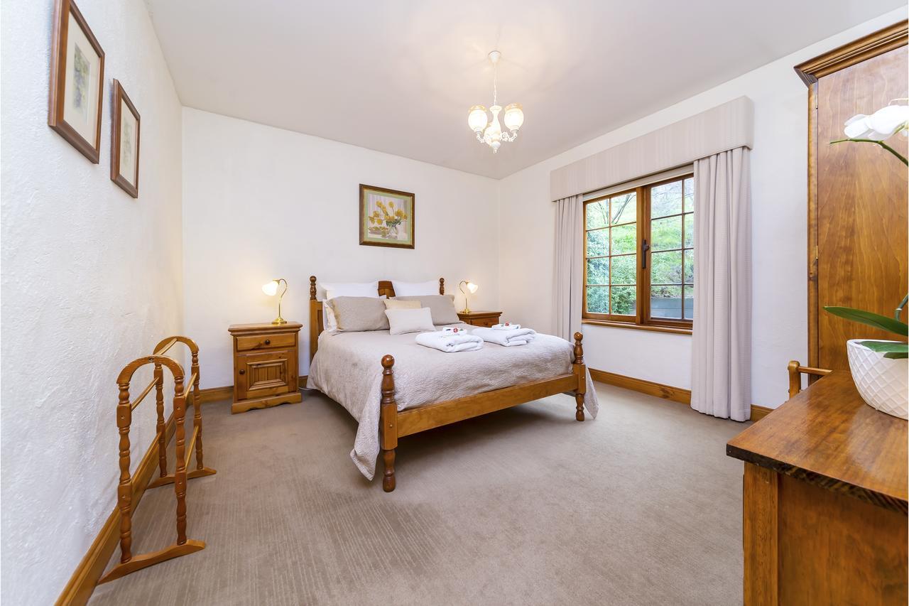 アンガストン カントリー プレジャーズ ベッド&ブレクファスト Bed & Breakfast エクステリア 写真